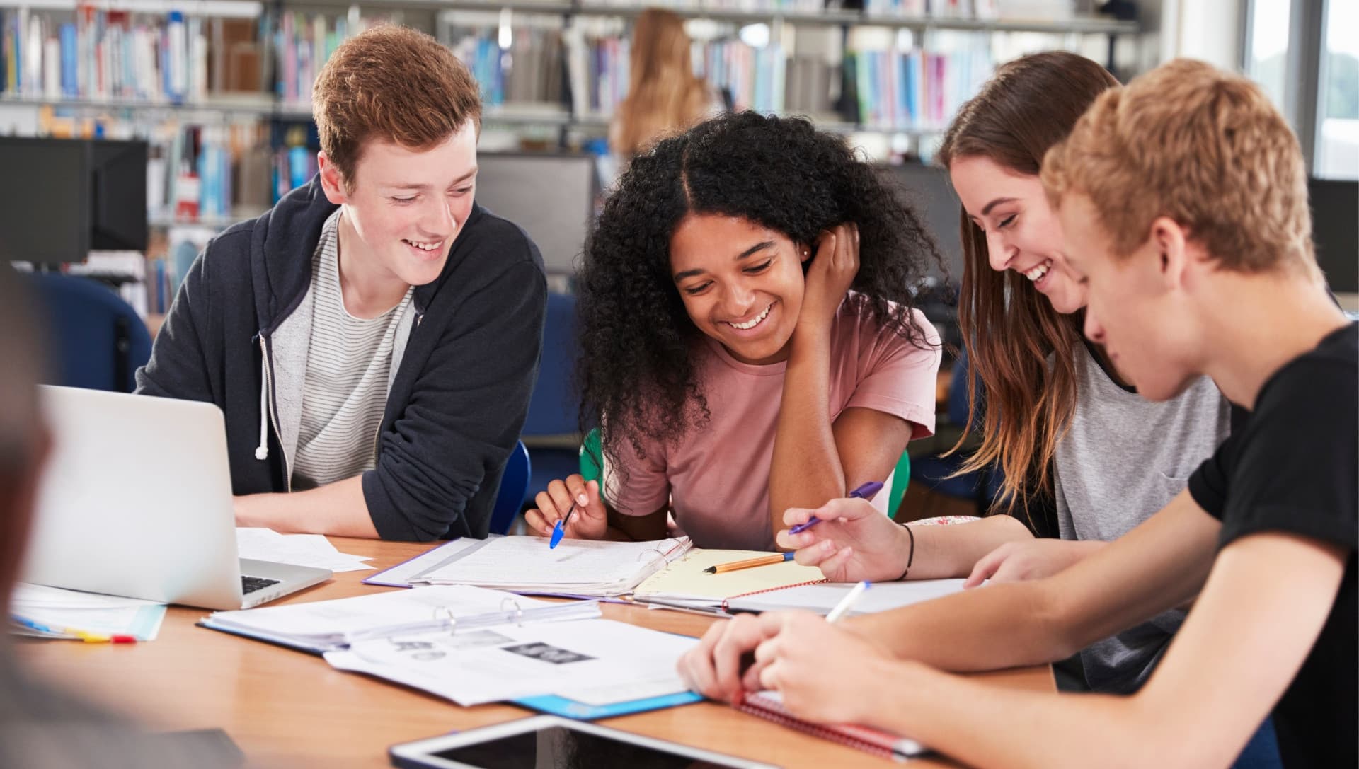 Masters CY Cergy : apprentissage et stratégie bac+5