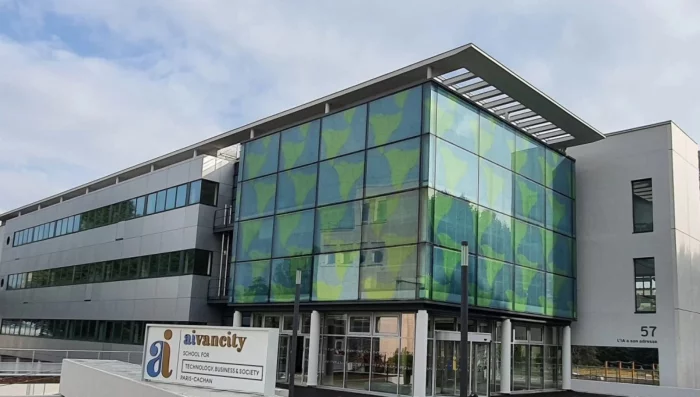 Femmes dans la tech : aivancity valorise ses étudiantes