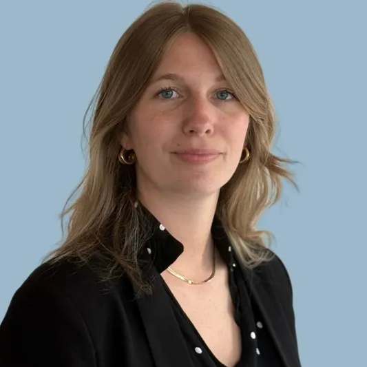 Manon DE SAINT-LÉGER 