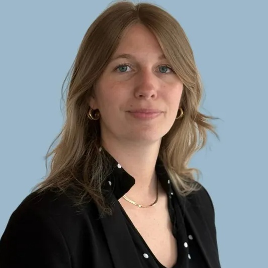 Manon DE SAINT-LÉGER 